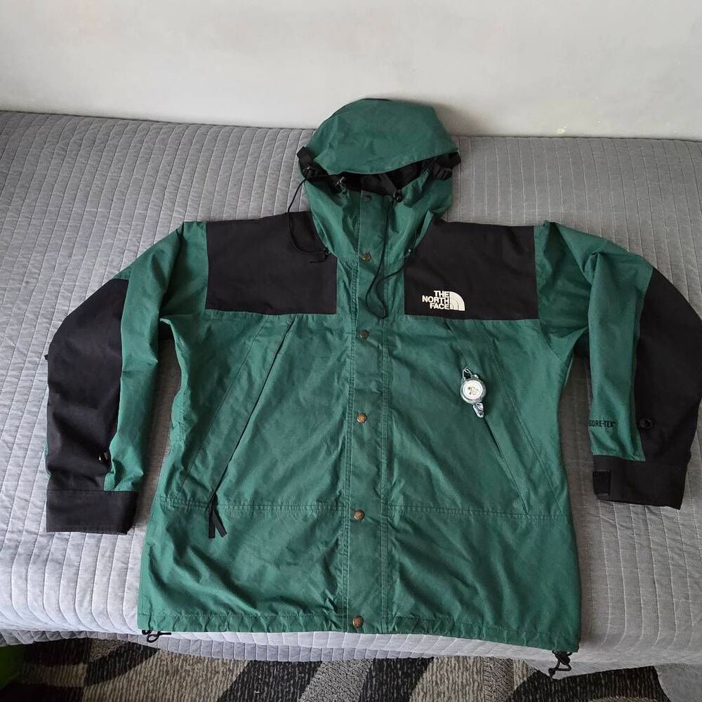 ​Vintage The North Face 1990 Mountain Jacket Gore-Tex Green Black XL Coat 90s